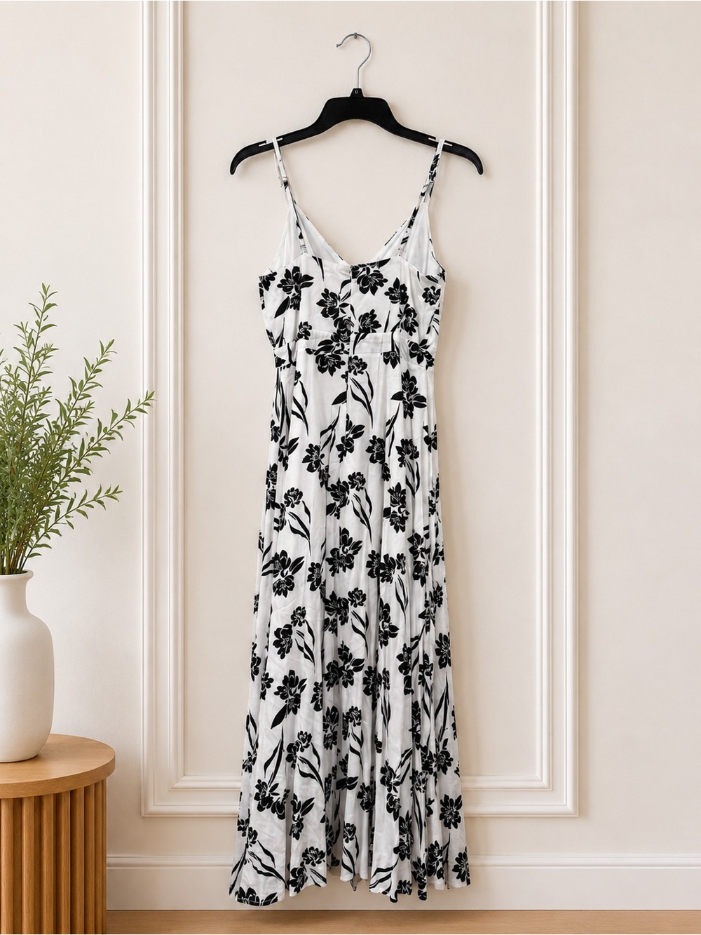 Charlotte Russe White Black Floral Wrap Style Maxi Dress Medium - Picture 4 of 5